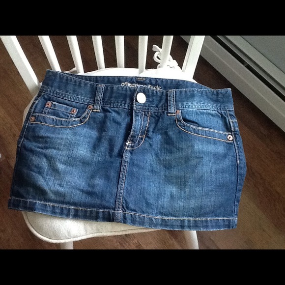 American Eagle jean skirt☀