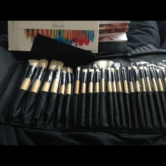 Brand New Makeup Brush Set