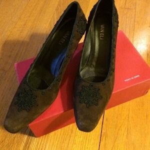 Vaneli brown Swede pumps