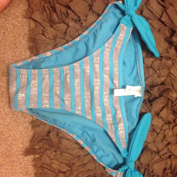 Swimsuit bottoms! - Picture 2 of 4