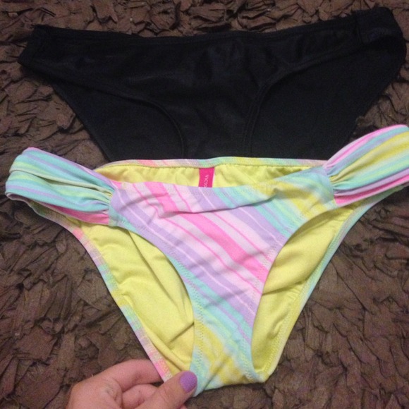 Swimsuit bottoms! - Picture 4 of 4