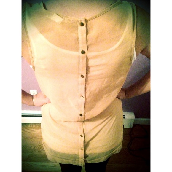 Summer top.