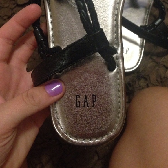 Never worn gladiator sandals - Picture 3 of 3