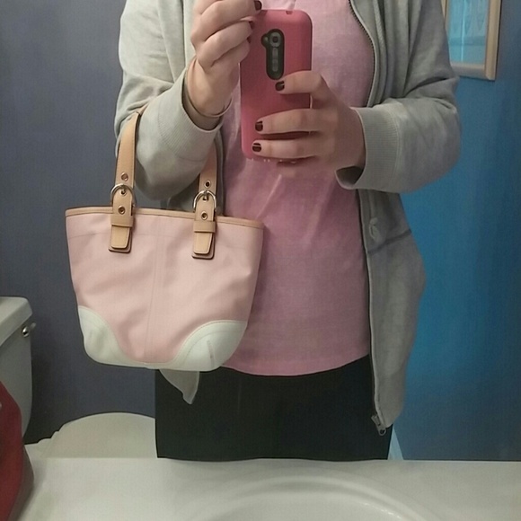 Springy Coach Purse - Picture 2 of 4