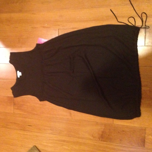 NWT Black top XS - Picture 2 of 4