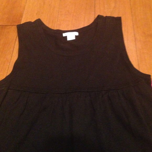NWT Black top XS - Picture 3 of 4