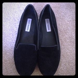 STEVE MADDEN Black Suede Croquet Shoes
