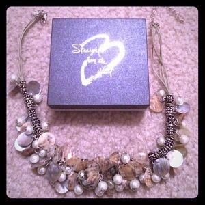 Sea pearl necklace