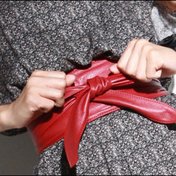 Red Bowknot Belt