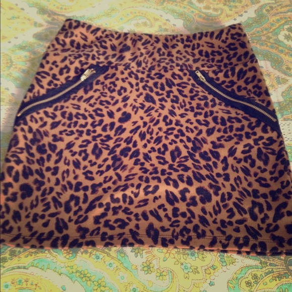Dresses & Skirts - DONATING TONIGHT! Leopard mini skirt Dresses & Skirts - DONATING TONIGHT! Leopard mini skirt