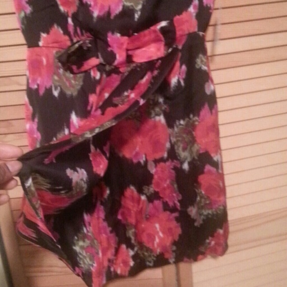 Flower dress - Picture 3 of 3