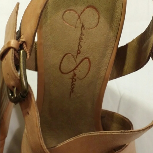 ❌SOLD❌Jessica Simpson heels <3 - Picture 2 of 4