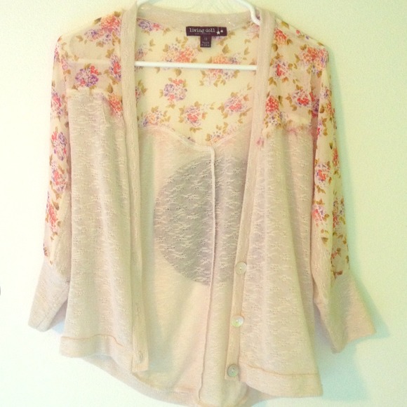 Cream & floral Cardigan