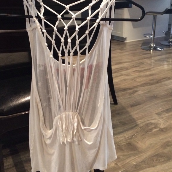 Tank - Picture 3 of 3