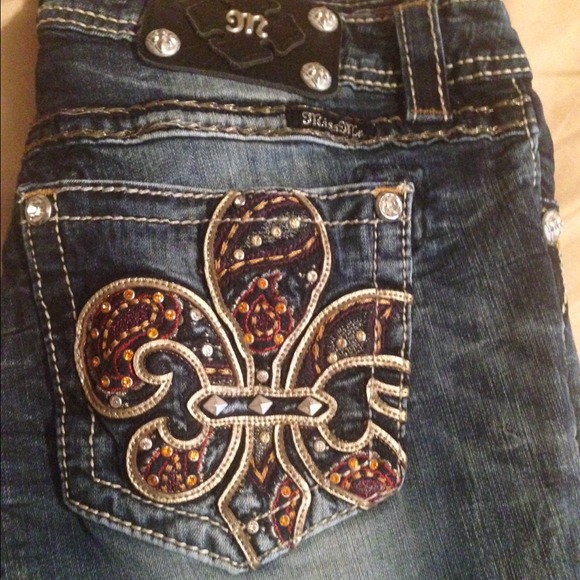 miss me jeans boot cut fleur de lis sz 30 like new