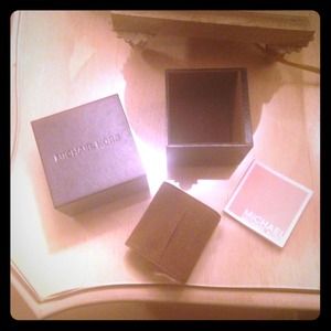 Michael Kors watch box
