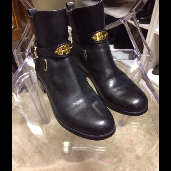 🎉24 hr Sale 🎉 Michael Kors boots