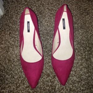 SOLD Burgundy/Dark Pink Pointy Pumps