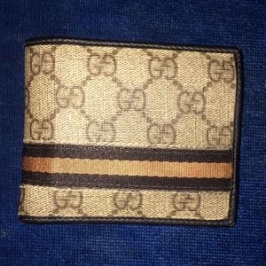 *REDUCED!!* AUTHENTIC GUCCI MENS WALLET