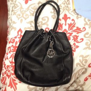 BRAND NEW ❤️ MK BLACK LEATHER BAG W/SILVER MK LOGO