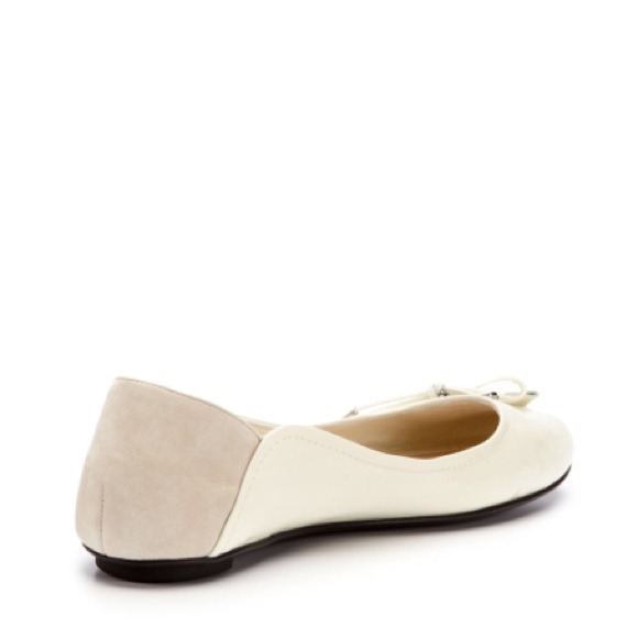 Sold 7x HP🎉 Bally Patent Leather Bunny Flats 38.5 - Picture 3 of 4