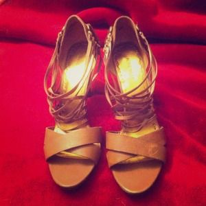 FINAL REDUCTION!💕Nine West "Jaycynth"  heels