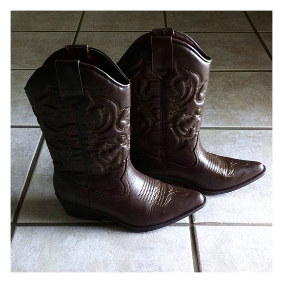 Classic Brown Cowboy Boots