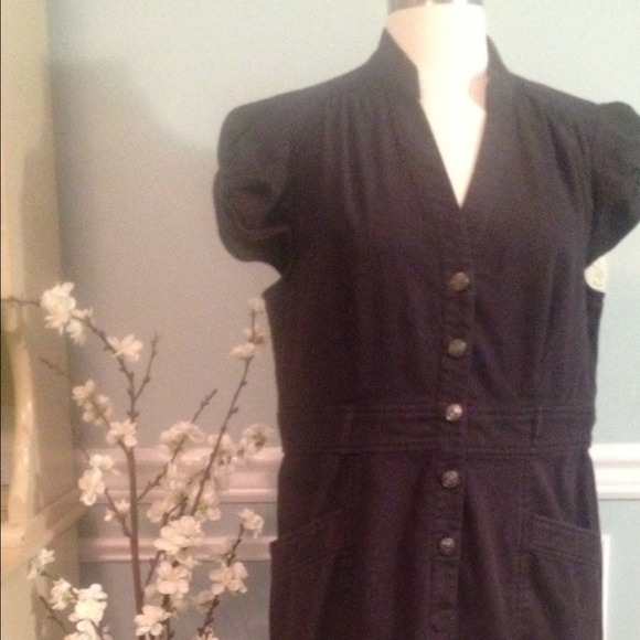 Cute short sleeve light denim dress