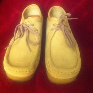 Clarks Original Wallabees! Fun and retro! Sz 11