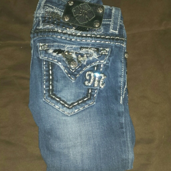 Reserved for @xoxo_davina_ ** MISS ME JEANS!