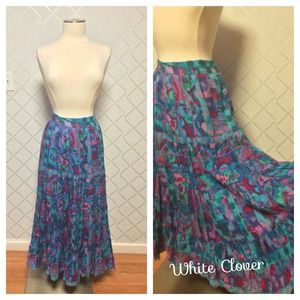 Vintage colorful skirt 💝💝