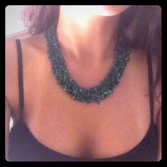 Green rock necklace