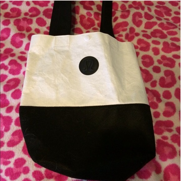 lululemon bag