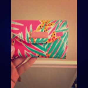 NWOT Lilly Pulitzer wristlet