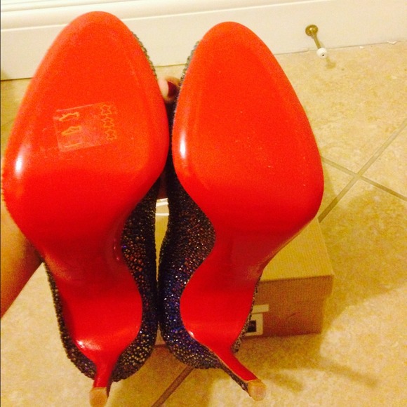 🎉HP🎉Authentic sexy strass 100mm CL - Picture 4 of 4