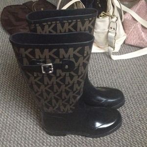 Michael Kors Sz 9 rain boots