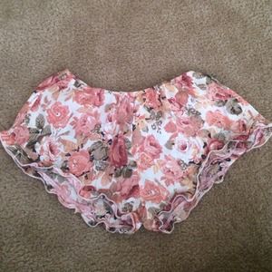 Brandy Melville floral shorts
