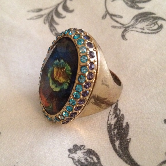 💋SOLD💋 Rhinestone gem ring - Picture 2 of 3