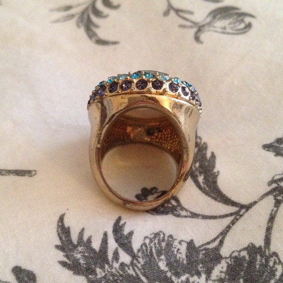 💋SOLD💋 Rhinestone gem ring - Picture 3 of 3