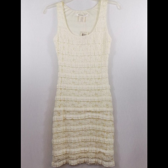 Cream color Maxx Studio dress. Size 0/XS NWOT