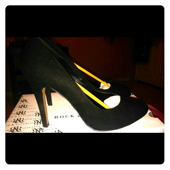 Black rock and republic heels