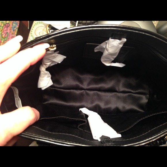 Coach Peyton Embossed Leather REDUCED FROM $120.00 - Picture 4 of 4