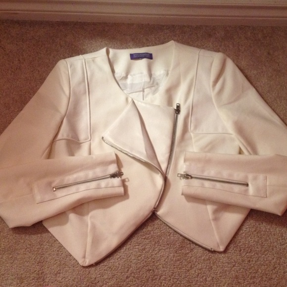 NEVER WORN Vivienne Tam white jacket