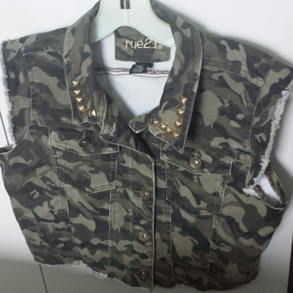 Camo vest