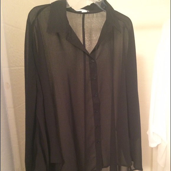 ❌Sold❌ Chiffon shirts - Picture 2 of 4