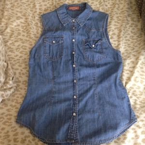 Sleeveless button down