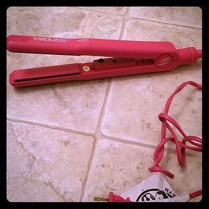 Pink proliss flat iron **only today * *