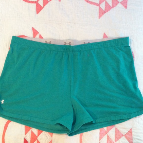 Green Under Armour shorts