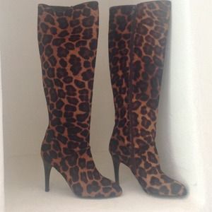 Leopard boots