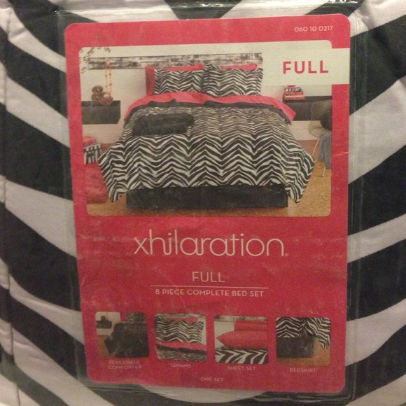 Full size complete bed set